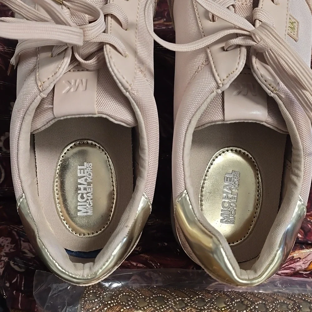 MICHAEL Michael Kors Raina Trainer Sneaker - Picture 10 of 10